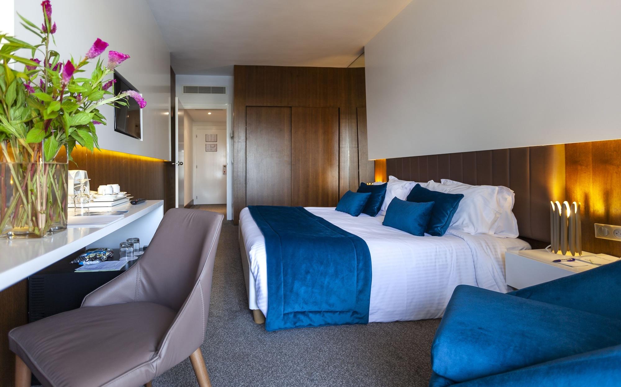 엘 모우라디 감머스 호텔 감마르트 외부 사진 A room at the hotel