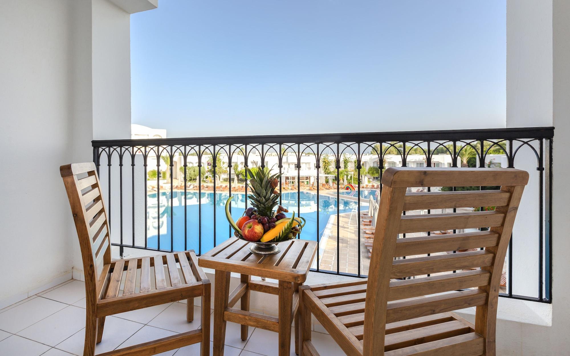 엘 모우라디 감머스 호텔 감마르트 외부 사진 A balcony
