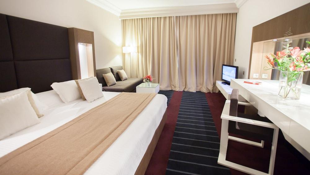 엘 모우라디 감머스 호텔 감마르트 외부 사진 A typical room at the hotel