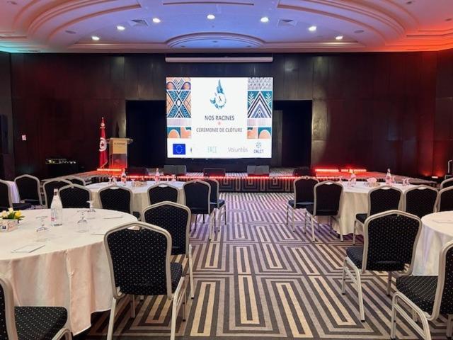 엘 모우라디 감머스 호텔 감마르트 외부 사진 The 2019 conference