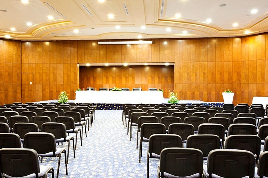 엘 모우라디 감머스 호텔 감마르트 외부 사진 The main conference room